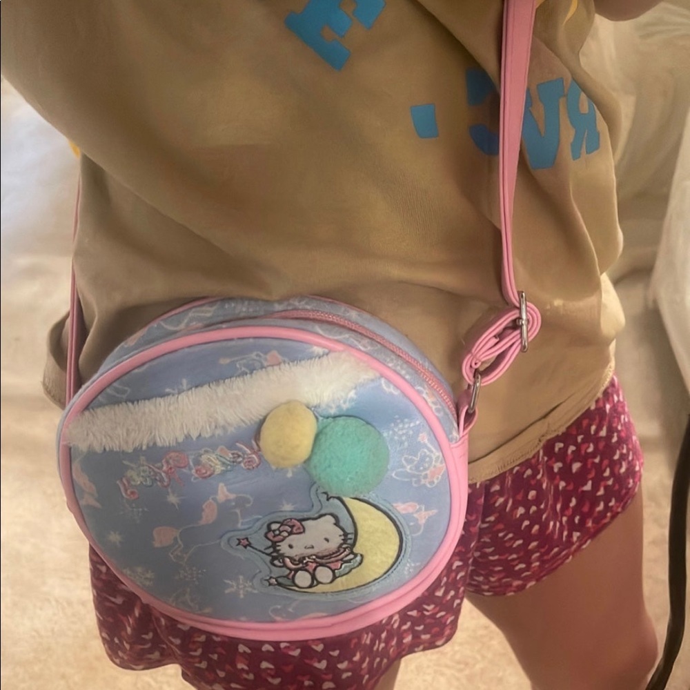 Hello kitty crossbody bag